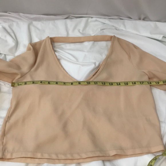 Ecru Lab Bell Sleeve V-Neck Blouse Top Size Small - Picture 7 of 10